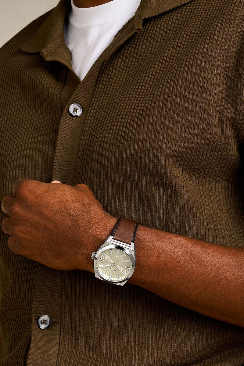Fossil Everett FS6071 – сат који спаја елеганцију и функционалност - Слика 4
